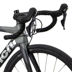 Bianchi Oltre XR3 Ultegra R8000 2023 Road Bike 13 Bianchi Oltre XR3 Ultegra R8000 2023 Road Bike -Deals Tough Road Bikes Store bianchi oltre xr3 ultegra r8000 2023 road bike 5