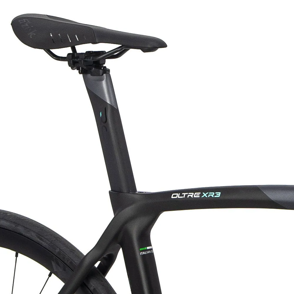 Bianchi Oltre XR3 Ultegra R8000 2023 Road Bike 7 Bianchi Oltre XR3 Ultegra R8000 2023 Road Bike - Image 7