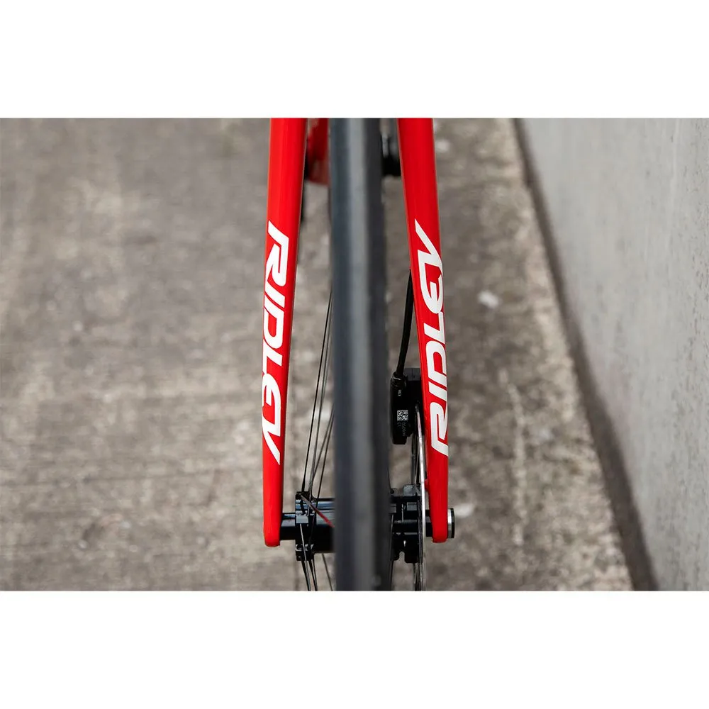 Ridley Helium SLX Disc Carbon Ultegra 2021 Road Bike 2 Ridley Helium SLX Disc Carbon Ultegra 2021 Road Bike - Image 2